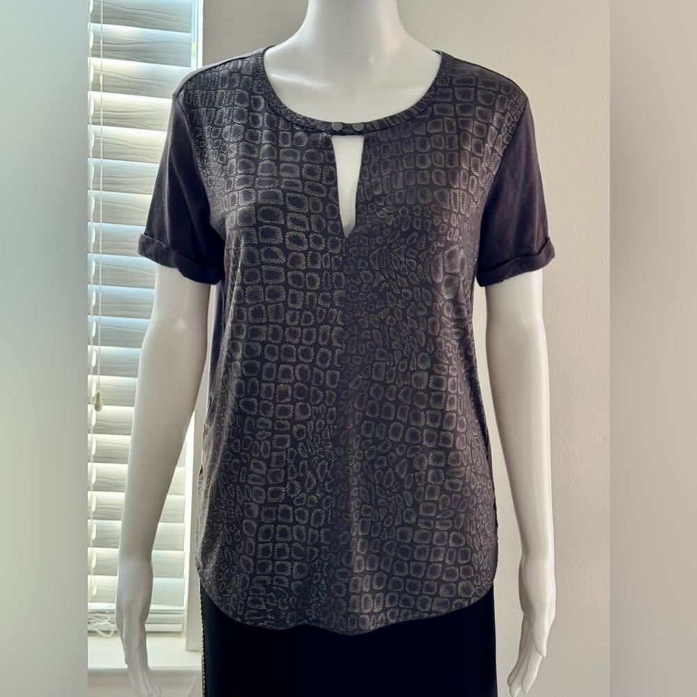 Calvin Klein women's T-shirt, size S, gray, snakeskin print, metal buttons.